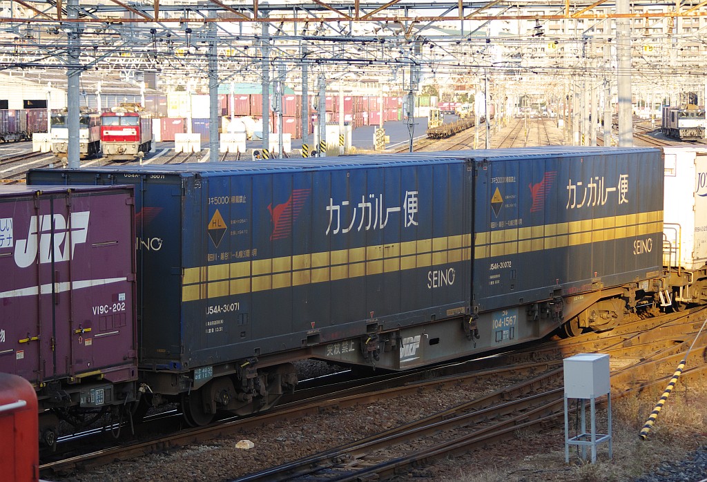 f0203926_010337.jpg