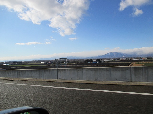 f0202703_21415565.jpg