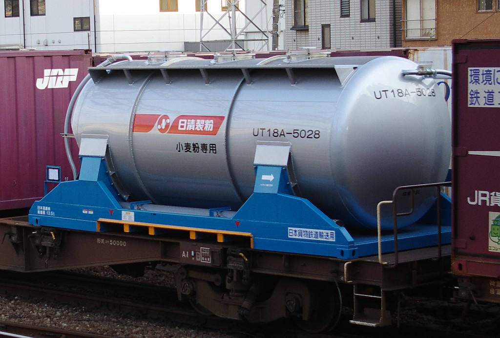 f0203926_23505948.jpg