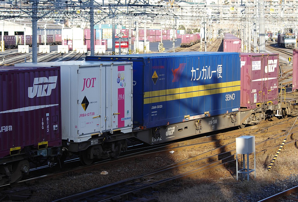 f0203926_2381522.jpg
