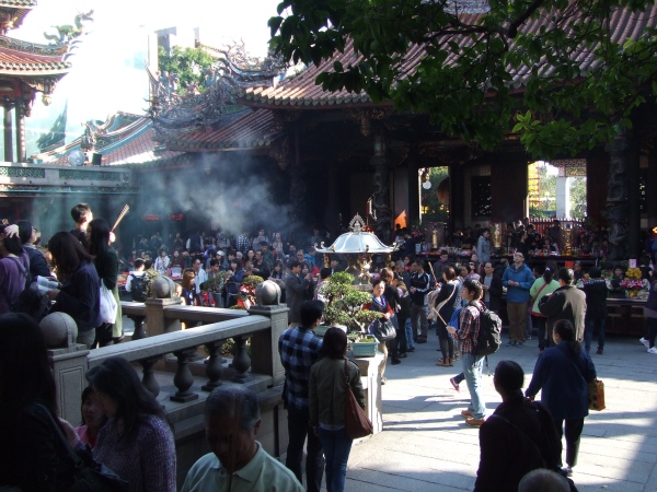 e0023895_0375765.jpg