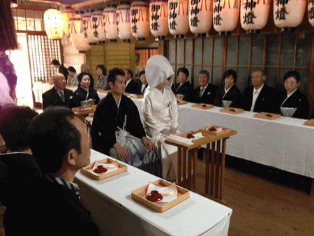 e0203037_225646.gif