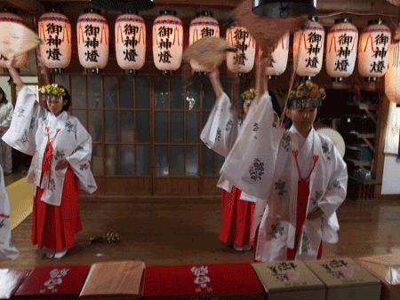 e0203037_2137433.gif