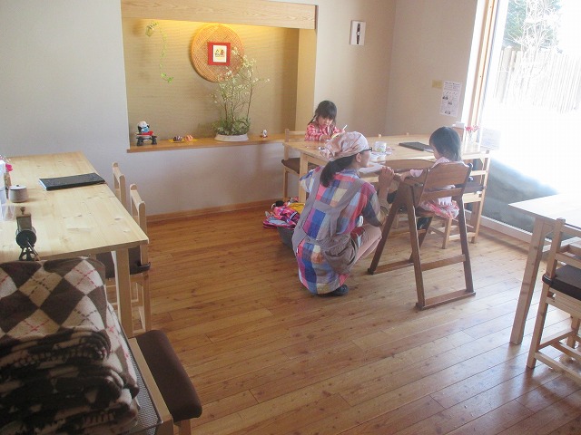 f0202703_22431521.jpg