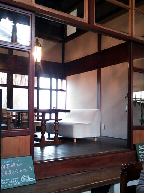b0322744_03221930.jpg