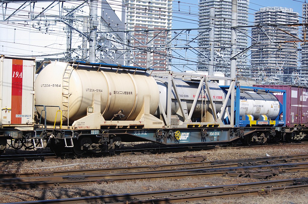 f0203926_22381022.jpg