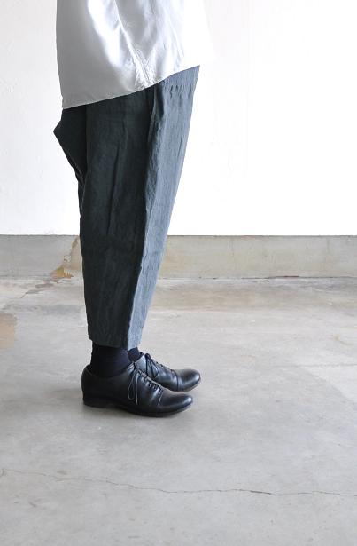 jujudhau/ズーズーダウ <br />
DIAPER PANTS(LINEN GRAY)<br />
