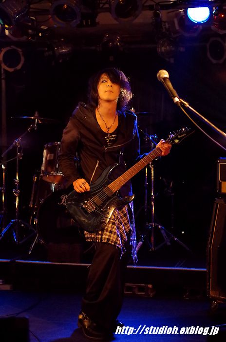 f0008102_0565580.jpg