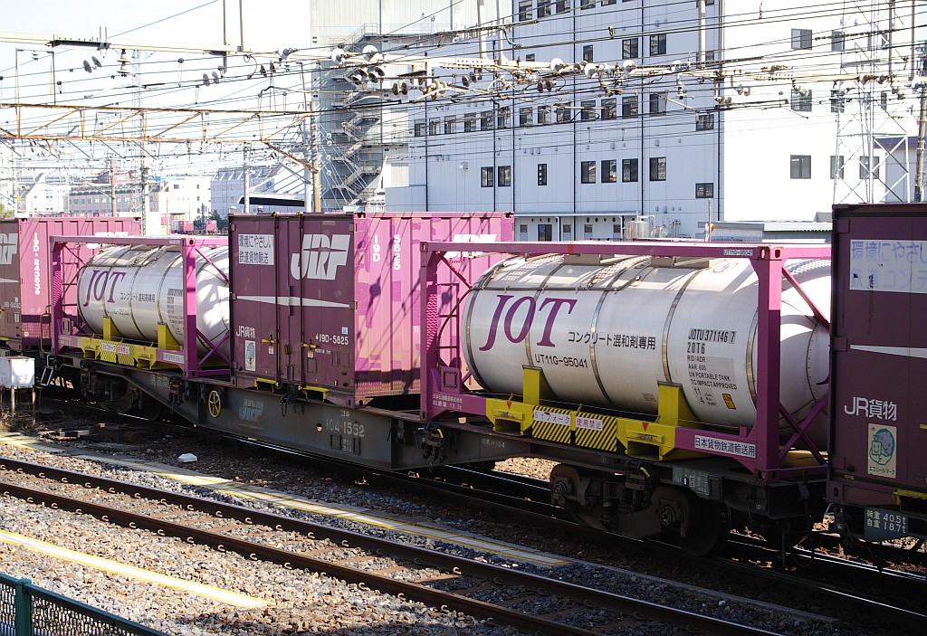 f0203926_23362139.jpg