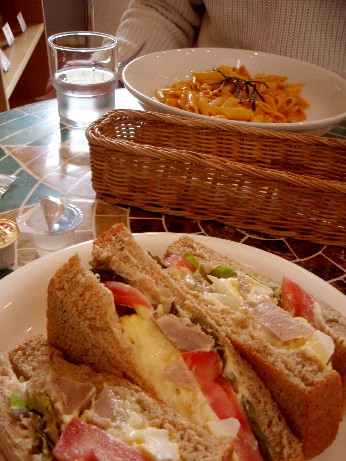 f0043911_2212880.jpg