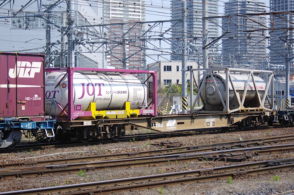 f0203926_2333075.jpg