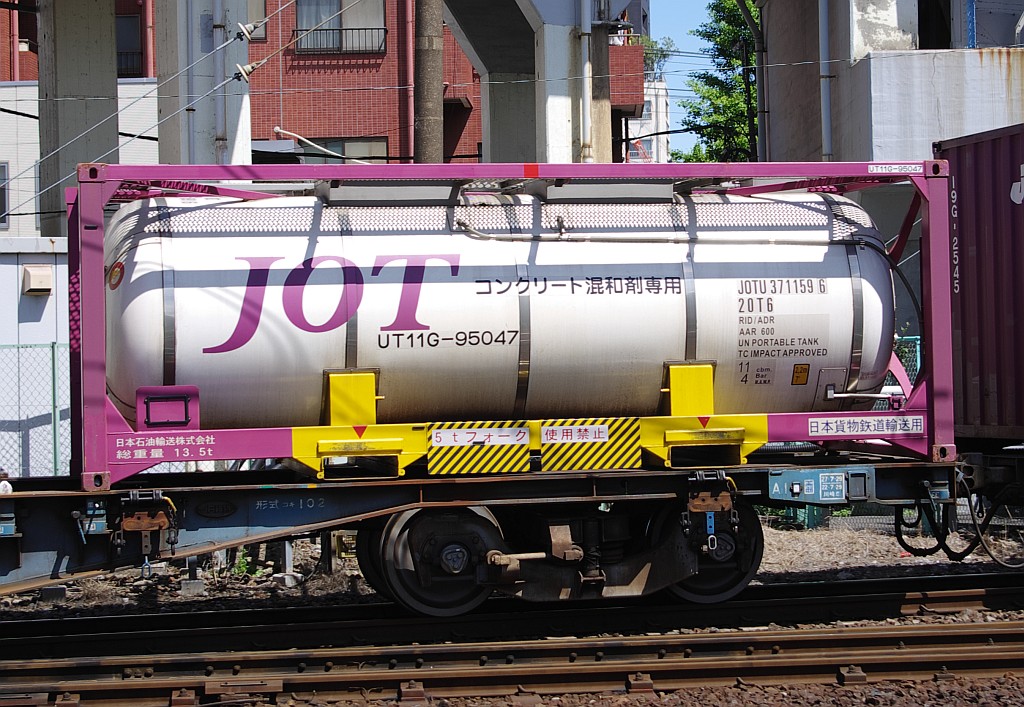 f0203926_10146.jpg