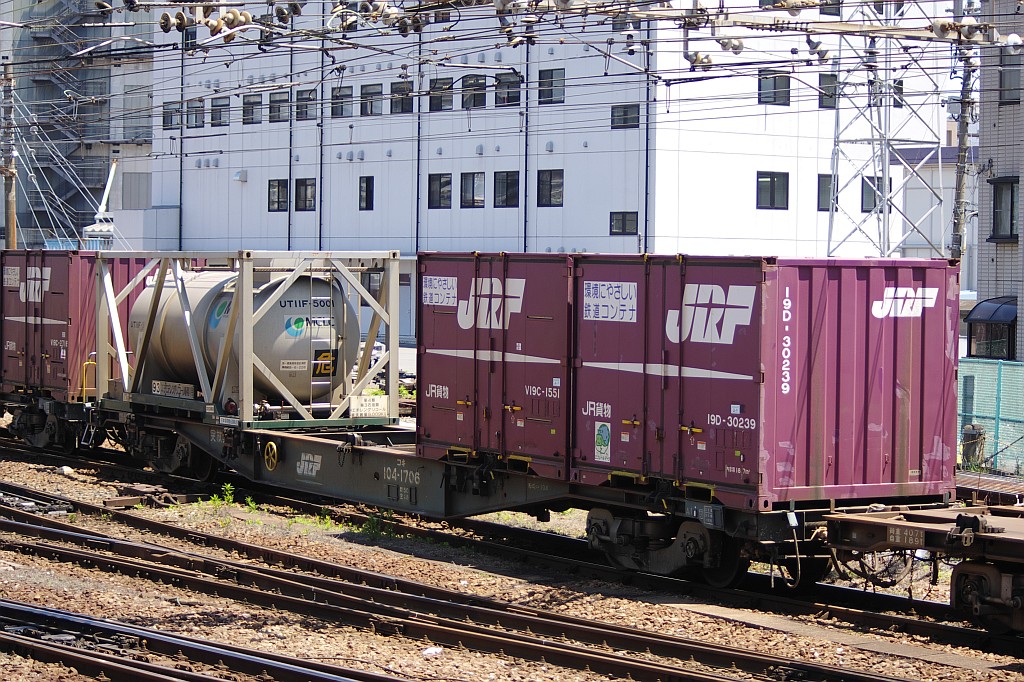 f0203926_2302436.jpg