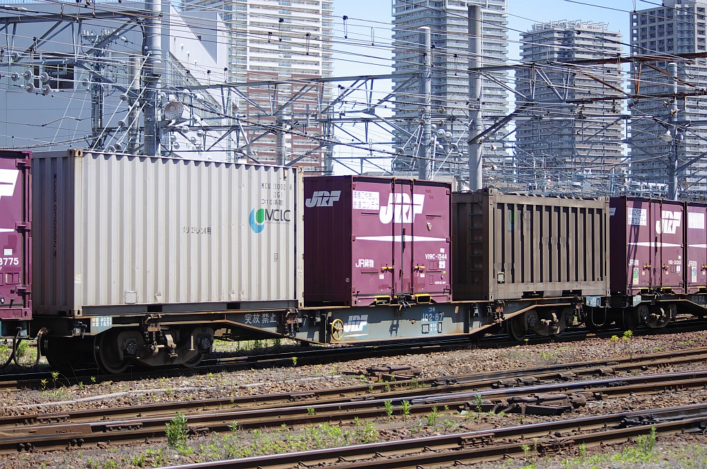 f0203926_2216371.jpg