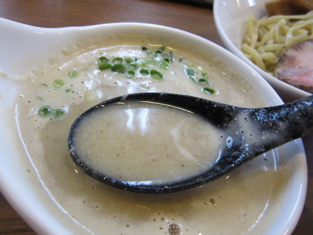 f0319323_22412566.jpg