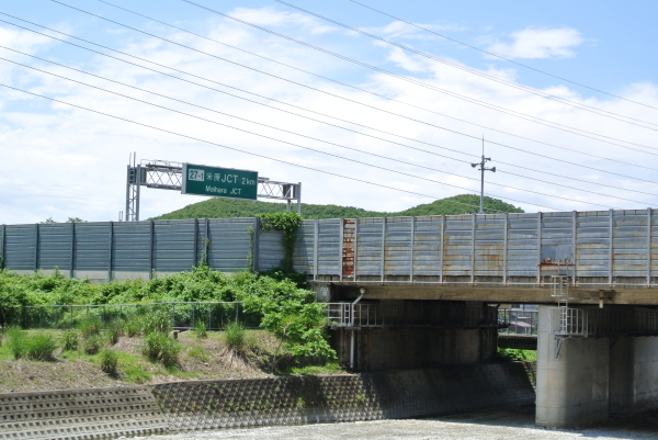 b0312230_00520945.jpg