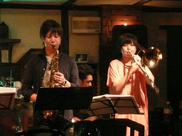 c0009528_0105314.jpg