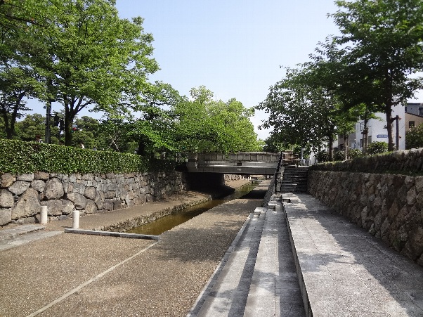 b0149340_2122990.jpg