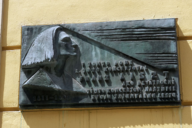 a0263109_104904.jpg