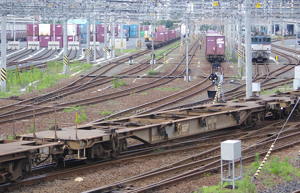 f0203926_2258434.jpg