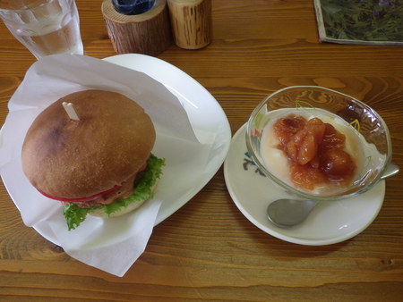 f0118332_2253649.jpg