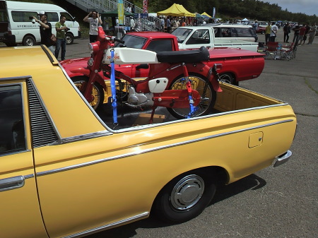 a0228940_00363698.jpg