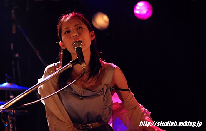 f0008102_003945.jpg