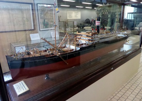 e0158925_08679.jpg