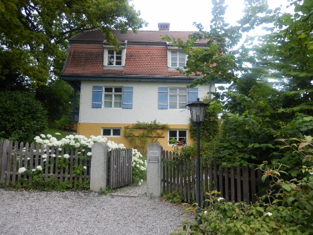 f0329429_04244665.jpg