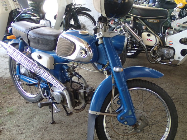 a0279883_02035494.jpg