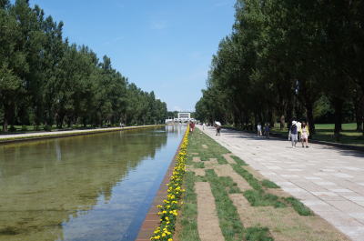 b0001440_8415058.jpg