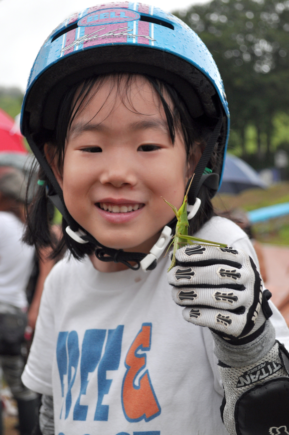 e0272438_1275396.jpg