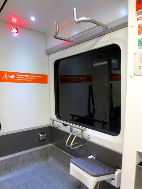 b0064411_04125846.jpg
