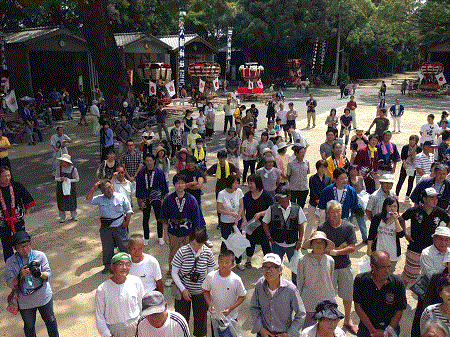 e0203037_22383178.gif