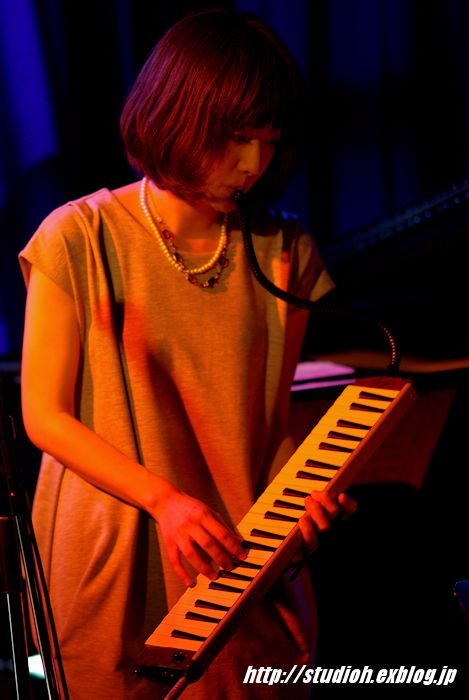 f0008102_0201856.jpg