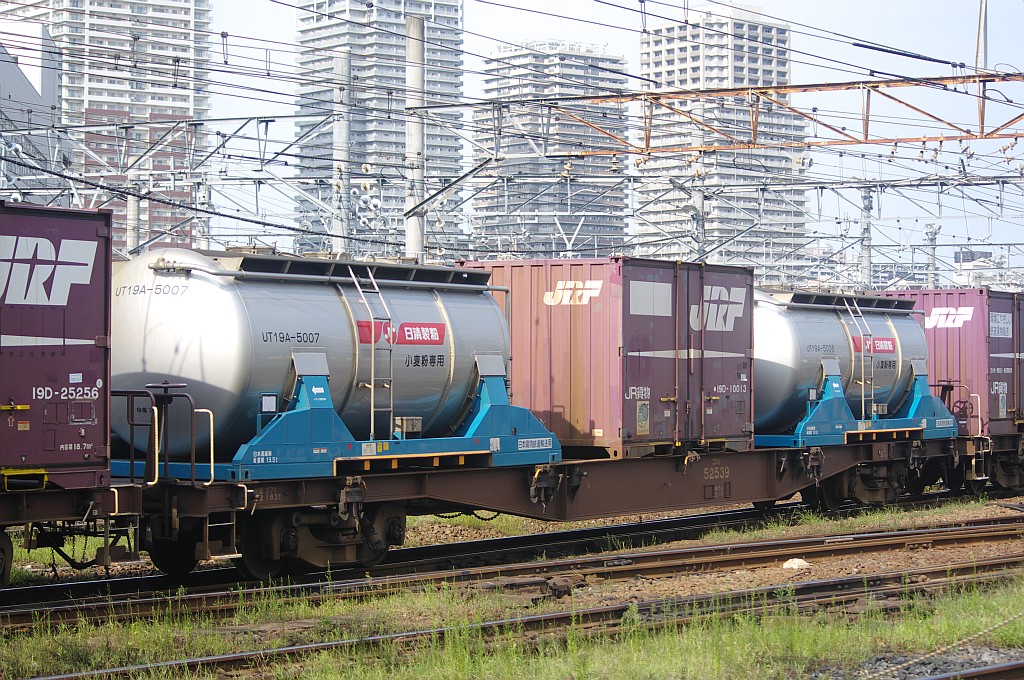 f0203926_22451038.jpg