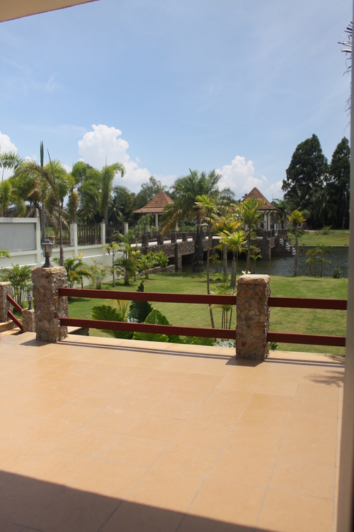 f0233916_1482452.jpg