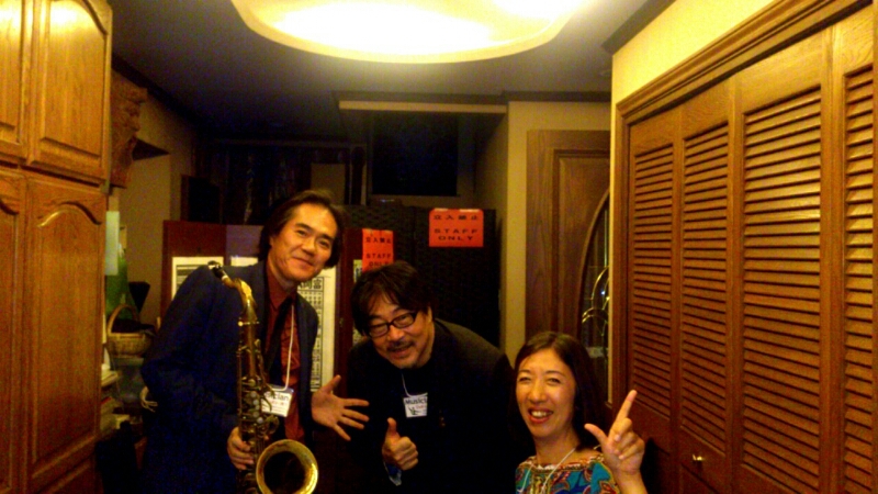 c0202101_2233335.jpg