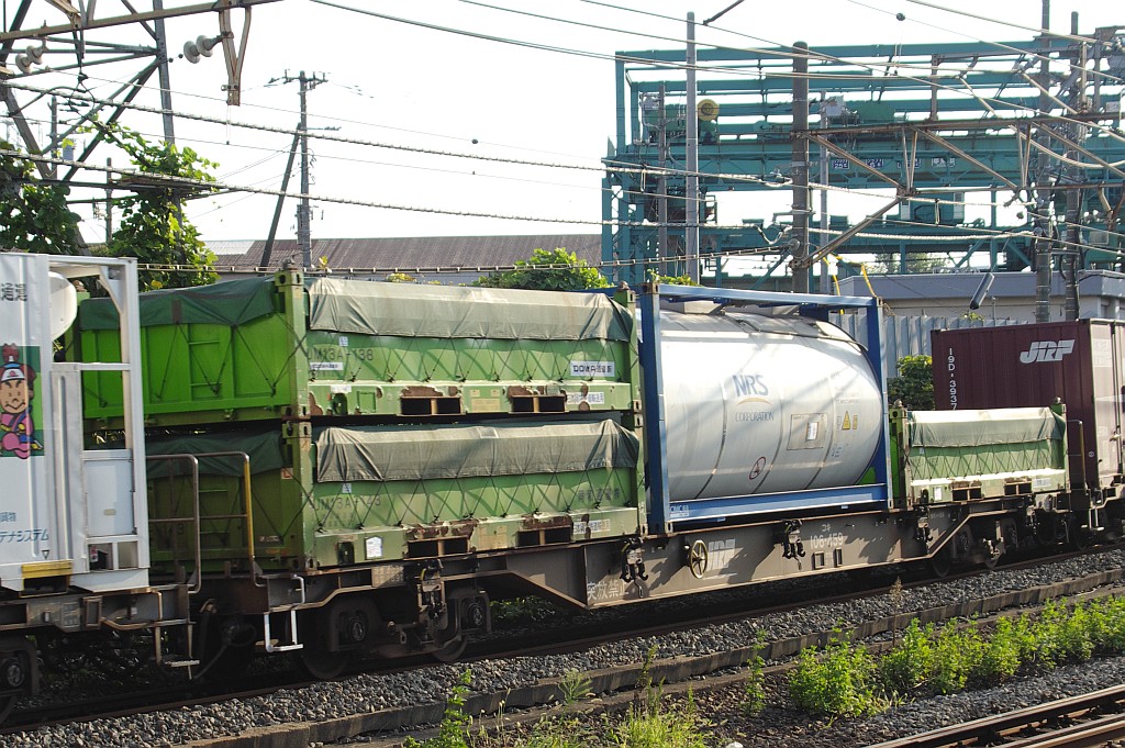 f0203926_15356.jpg