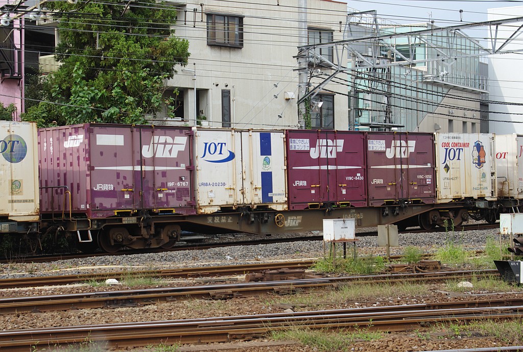 f0203926_2332528.jpg