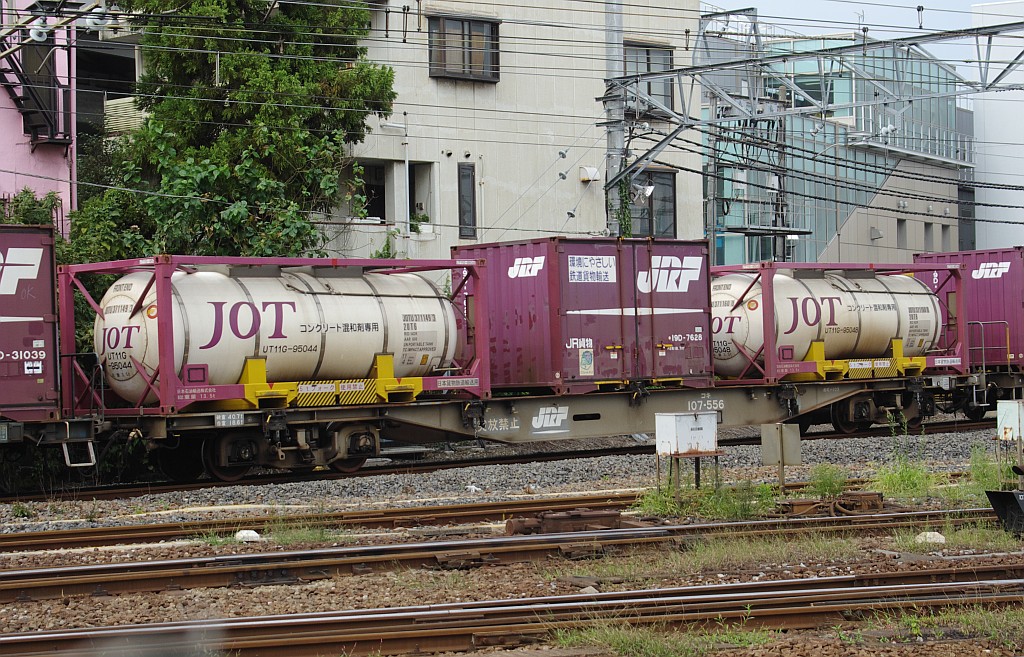 f0203926_2345960.jpg