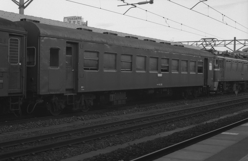 f0203926_0371075.jpg
