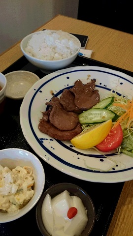 f0222920_1401367.jpg