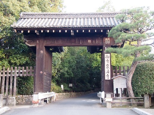 e0245404_1604876.jpg