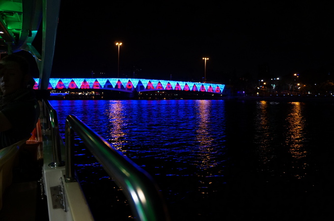 e0241093_1049112.jpg
