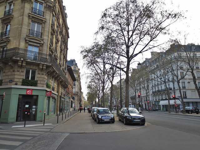 b0064411_06413245.jpg