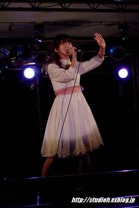 f0008102_017533.jpg