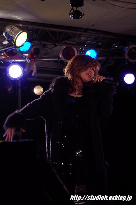 f0008102_0195053.jpg