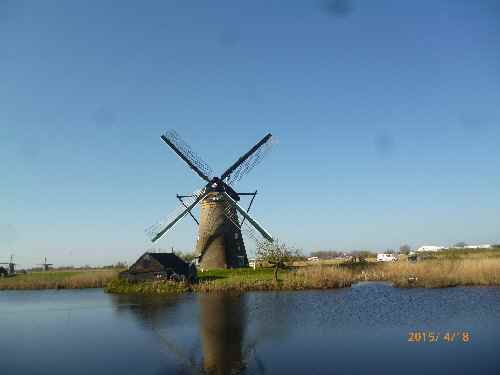 e0047322_08312.jpg