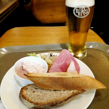 a0183009_10472333.jpg